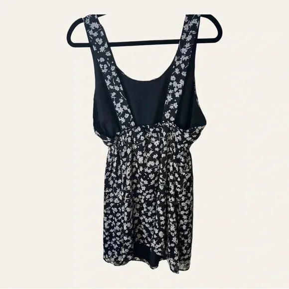 0175W. BCBGENERATION MINI DRESS SIZE SMALL‎ BLACK FLORAL - Picture 5 of 9